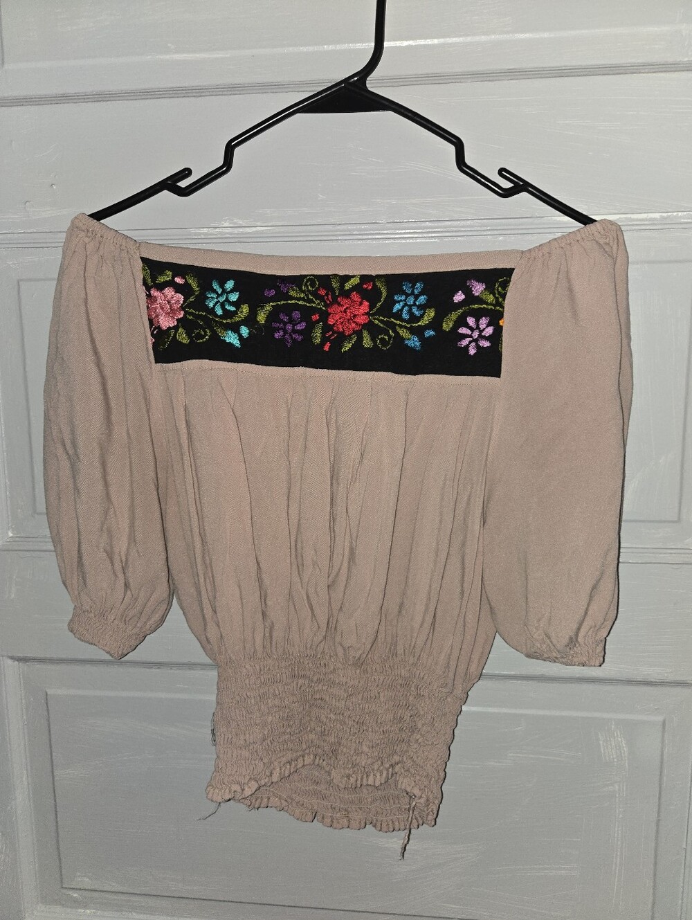 Embroidered Off-Shoulder Top - Ropa Mexicana - Picture 2 of 4